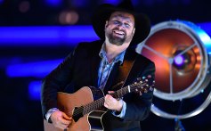 Garth Brooks