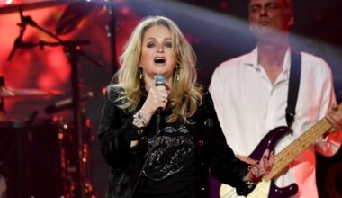 Singer Bonnie Tyler Hospitalized After Emergency Surgery