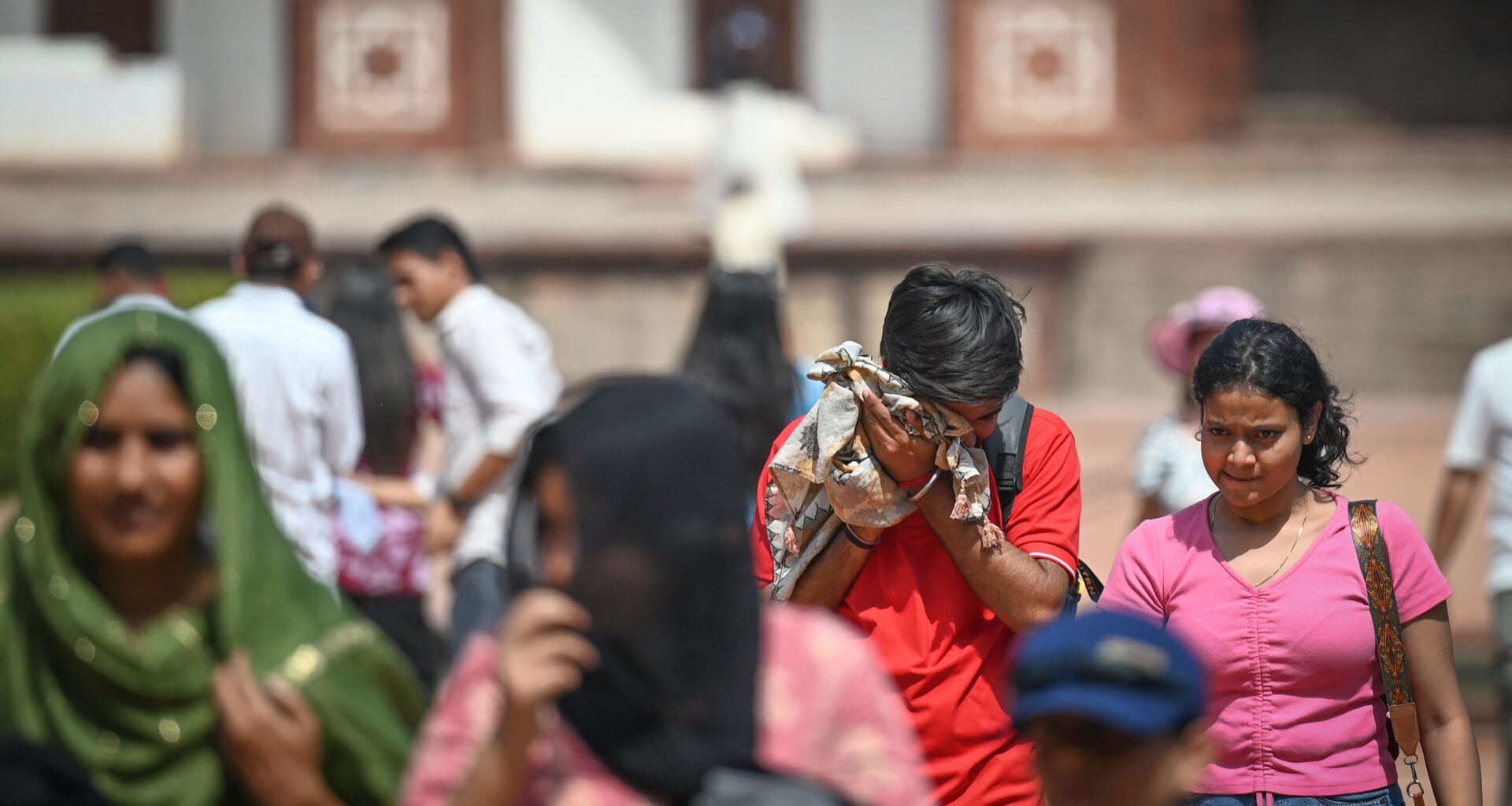 An Unusual Heat Wave Strains the World’s Most Populous Country