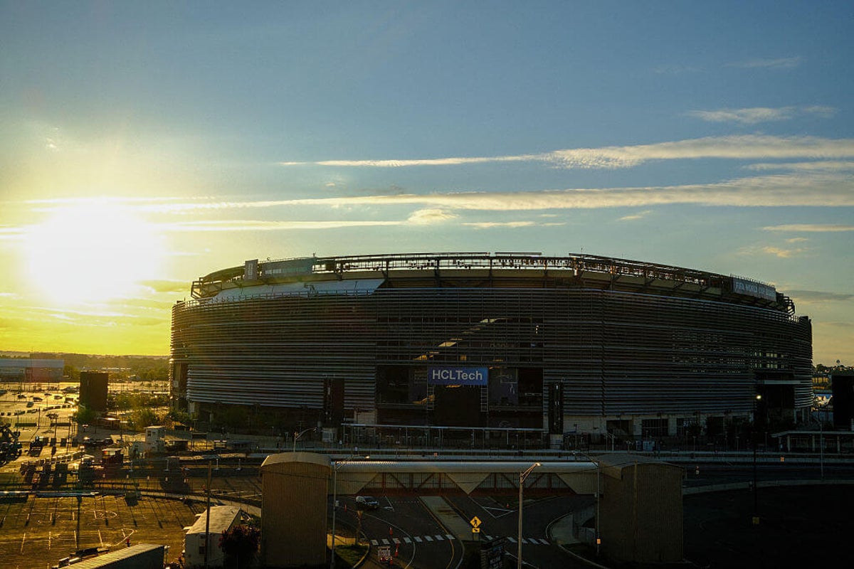 New York/New Jersey World Cup host committee hires yellow school buses to slash matchday costs