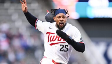Byron Buxton to sit for third straight game with sore right hip muscle