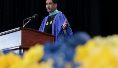 Ro Khanna blames 'clueless' boomers for Gen Z booing AI: They handed over a ‘broken economy'