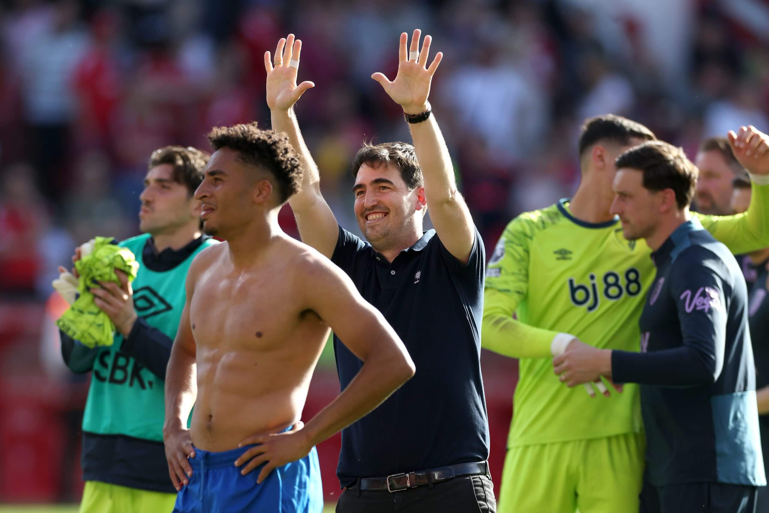 Andoni Iraola acknowledges the fans after the Premier League match between Nottingham Forest and Bournemouth at the City Ground