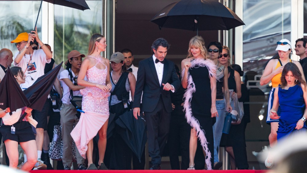 'The White Lotus' Recreates Dramatic Cannes Closing Night