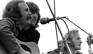 Crosby, Stills & Nash’s First Hit Single From 1969 Was Initially Overlooked by Another Band