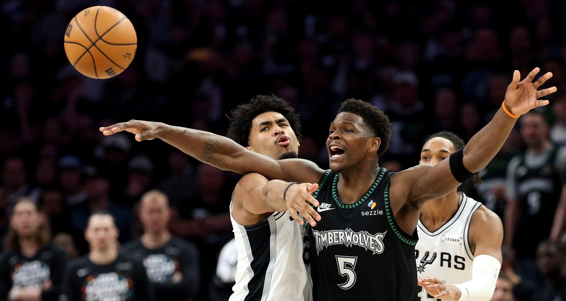 4 takeaways: Wemby masterclass leads Spurs to Game 3 win