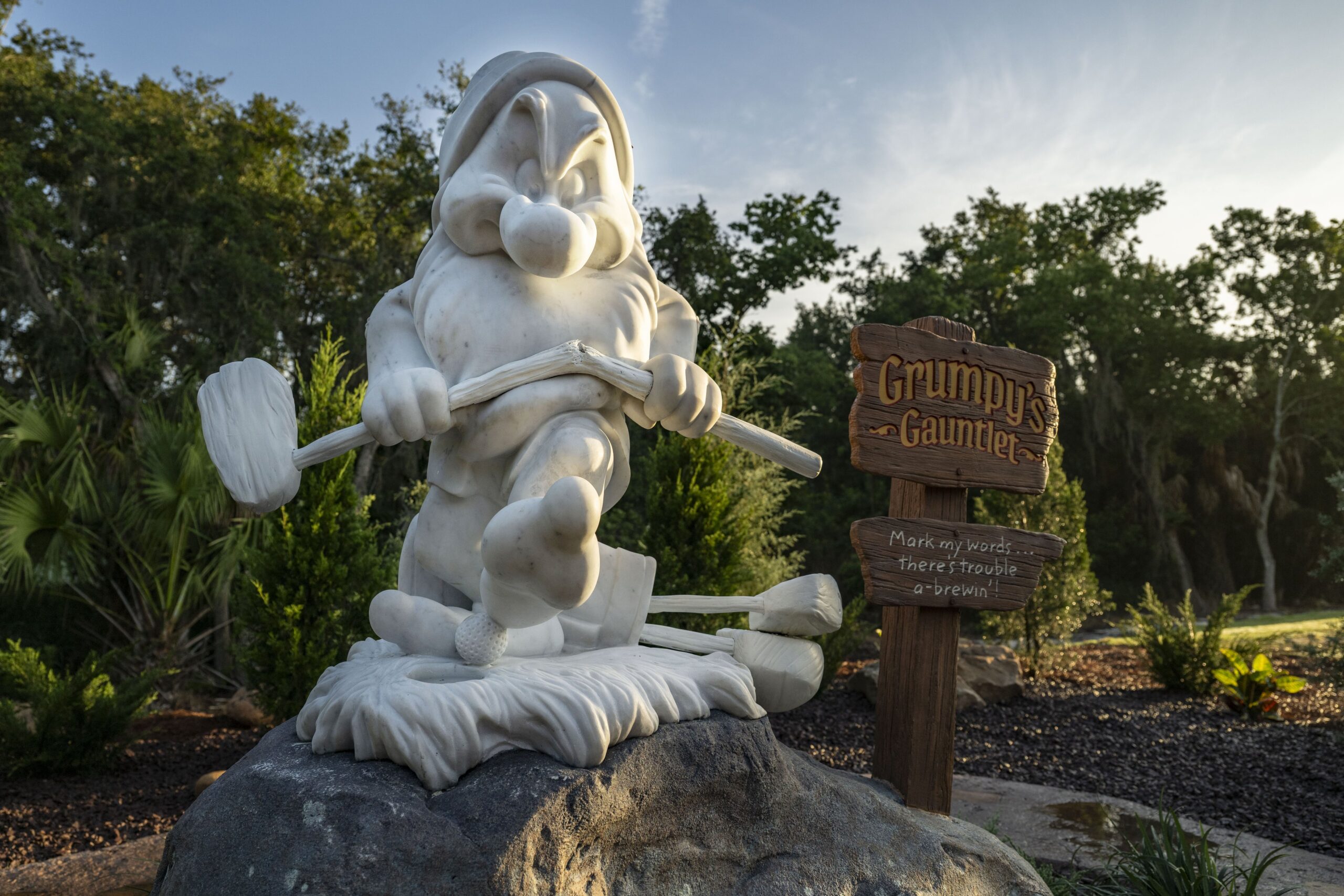 Disney Golf Reveals Grumpy Statue at Magnolia Golf Course’s “Grumpy’s Gauntlet”