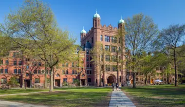 DOJ says Yale medical school discriminated against Asian, White applicants