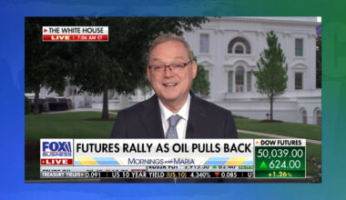 Trump Economic Adviser Celebrates Soaring Credit Card Debt as Iran War Drives Rapid Inflation