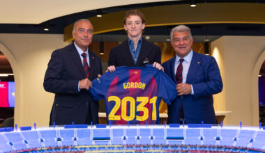 Anthony Gordon becomes an FC Barcelona player