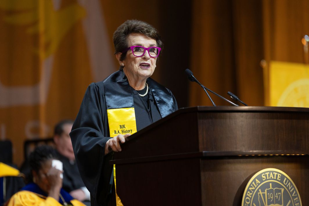 Billie Jean King gives her commencement speech.