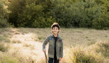 Youth nature lover in Jr. Ranger contest