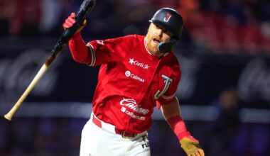 In Tijuana, Justin Turner refuses to let his baseball career die