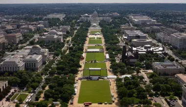 Trump-backed prayer festival on National Mall draws thousands: ‘We welcome Jesus!’ - The Washington Post