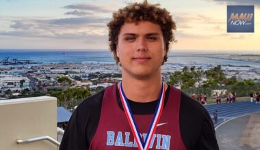 Maui football standout Kaholi Krau commits to Utah State University : Maui Now