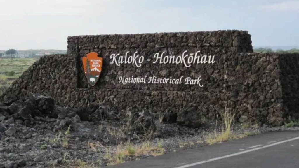 Petroglyph boardwalk reopens at national historical park in North Kona : Big Island Now