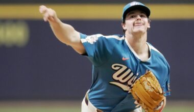 Brewers Place Logan Henderson On Injured List