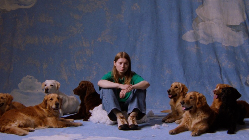 'Low Expectations' Review: Eivind Landsvik's Tender, Optimistic Drama