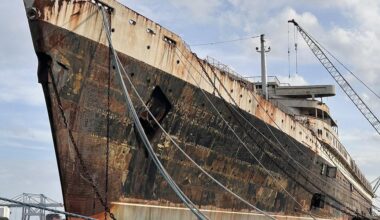 SS United States-America’s Superliner Facebook page posts on reefing plan and scrap value