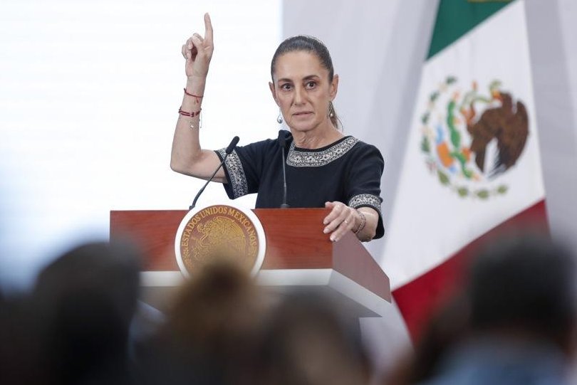 Mexico freezes accounts of officials accused by United States