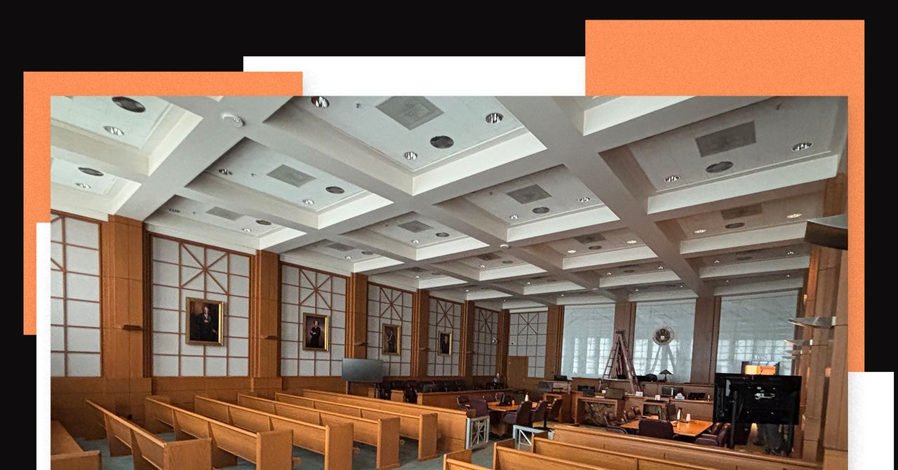 Everyone at the Musk v. Altman Trial Is Using Fancy Butt Cushions