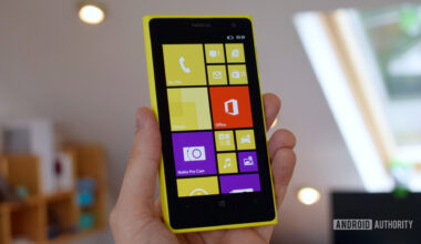 Nokia Lumia 1020 Pureview in hand showing the home page