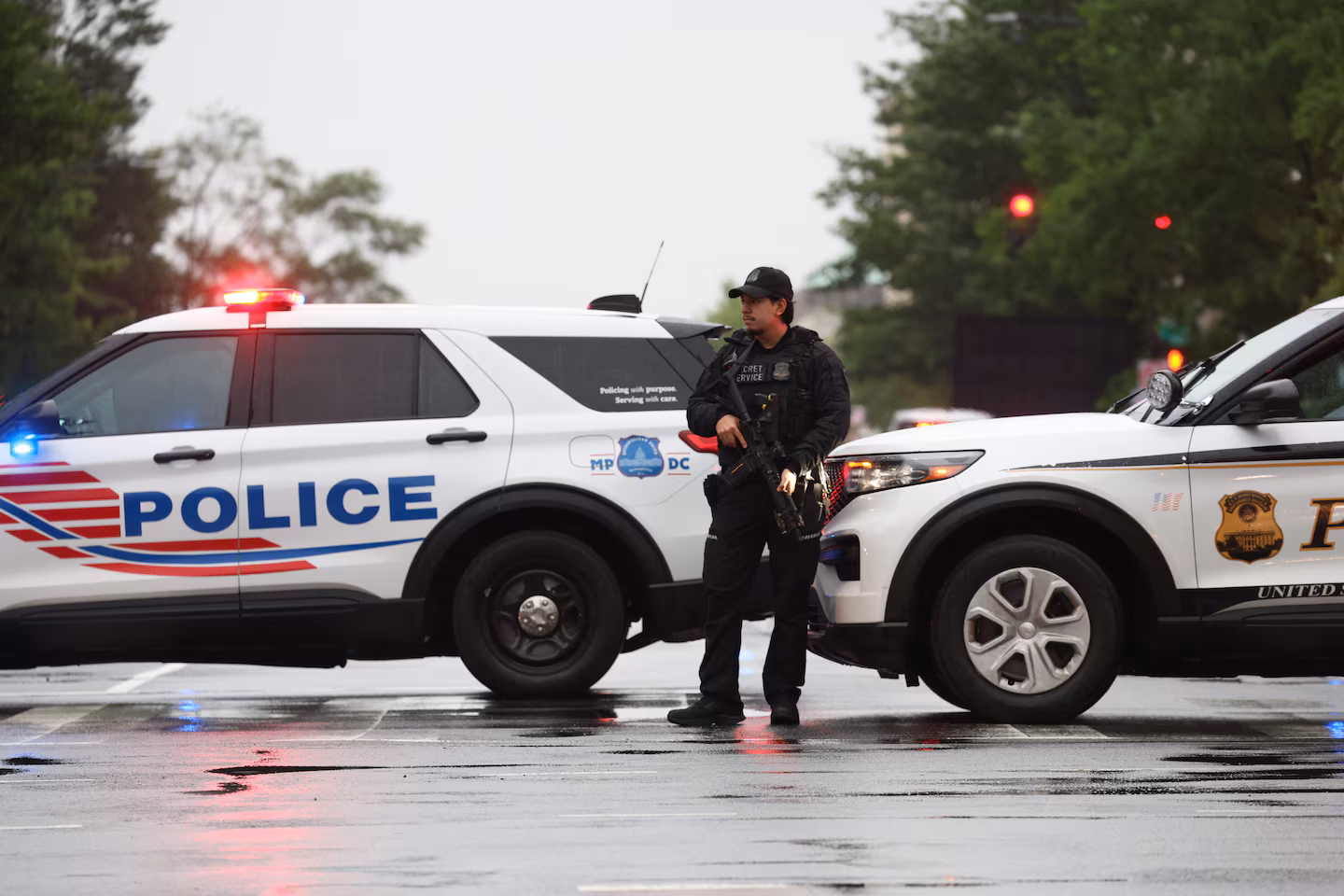 Shooter killed near the White House was previously charged with trespassing - The Washington Post