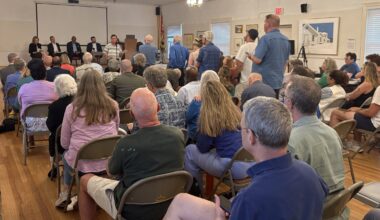 ‘It’s putrid!’: Glen Echo residents press officials after Potomac River sewage spill