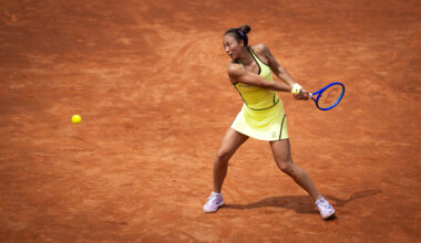 Zheng beats Bucsa to reach Rome third round