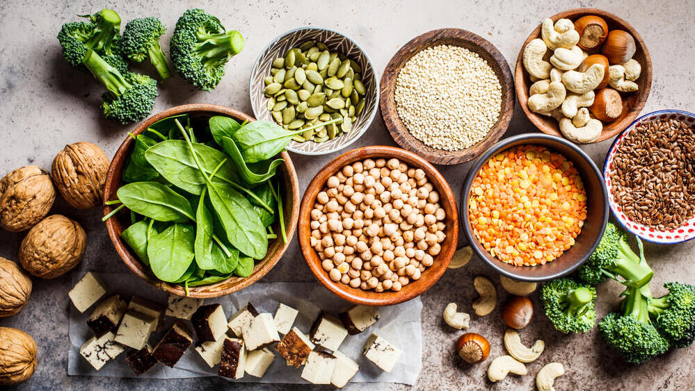The body does not store excess protein in any useful way (Photo: Nina Firsova/Shutterstock) מזון עשיר בחלבון