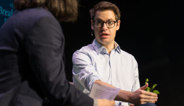OpenEvidence makes its pitch to hospitals: 'We’re not crazy monsters'