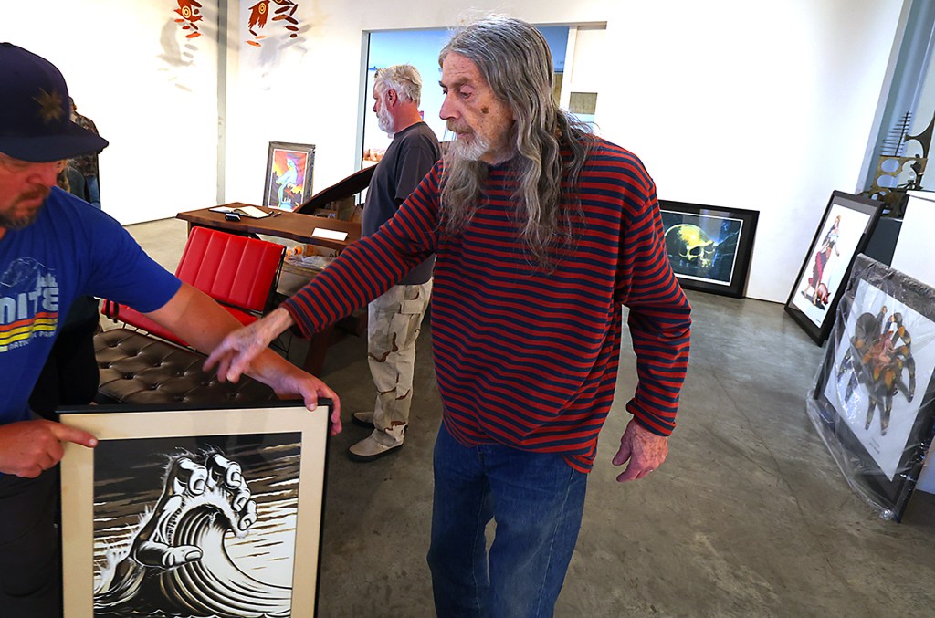 ‘A nuclear explosion of happiness’: Graphic artist Jim Phillips opens first solo gallery in Santa Cruz – Santa Cruz Sentinel