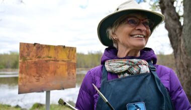 Painter Mary Pettis has learned nature's language