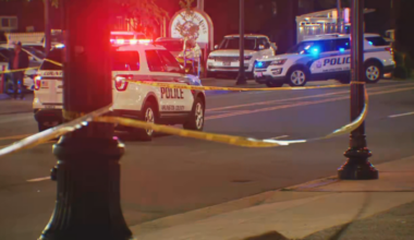 Man shot by police after barricade situation inside Arlington convenience store