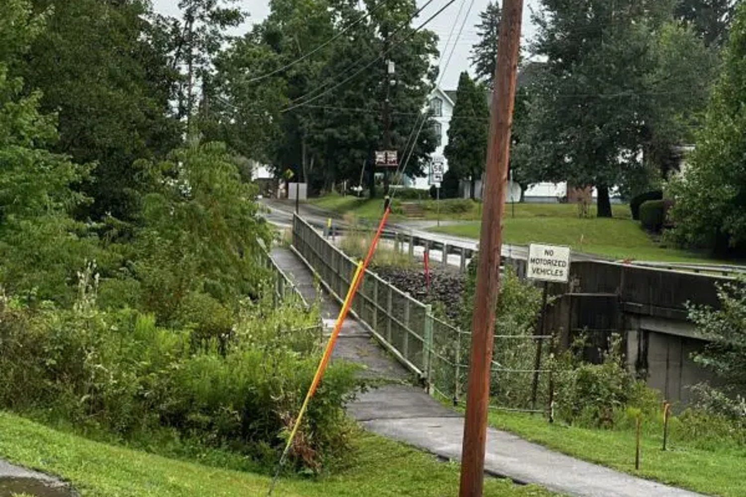 Sligo Footbridge Likely Delayed Until Fall; Borough Targets ‘Collapsing’ Downtown Building
