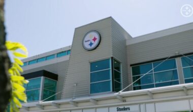 The Unheralded Member Of Pittsburgh's Staff Aaron Rodgers Is Pleased The Team Kept