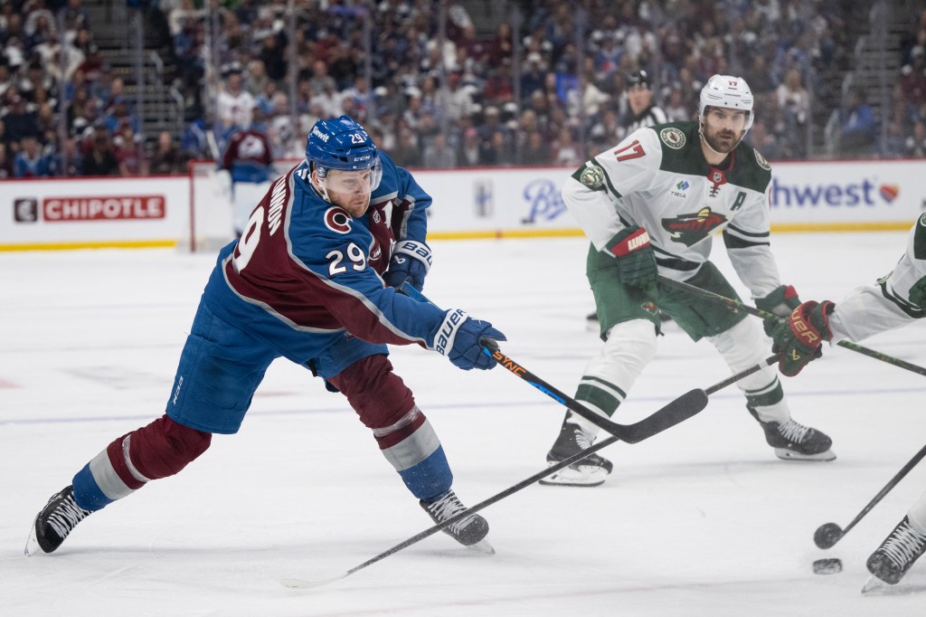 Avalanche star Nathan MacKinnon looks like Conn Smythe Trophy favorite