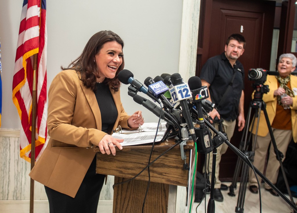 Leaving office, Erin Stewart sought pension benefit that didn’t exist