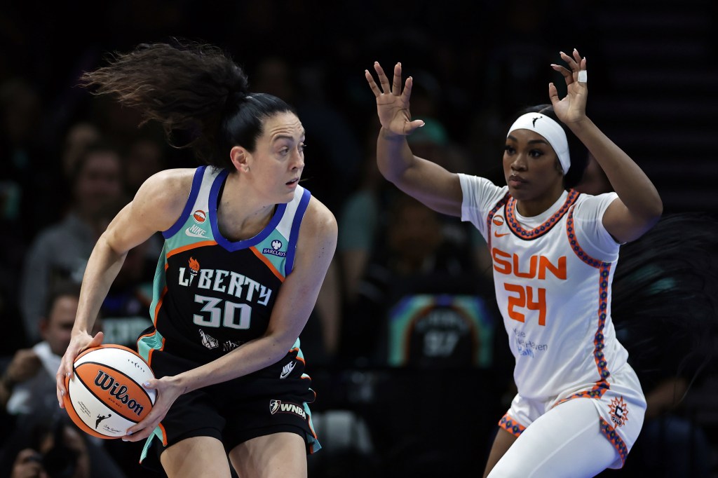 Former UConn stars impress in first week of WNBA season