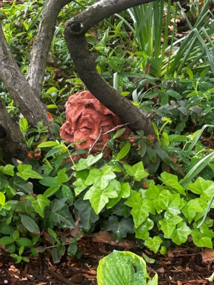 Tribeca Citizen | Nosy Neighbor: Who has added these sculptures to Tribeca Park?