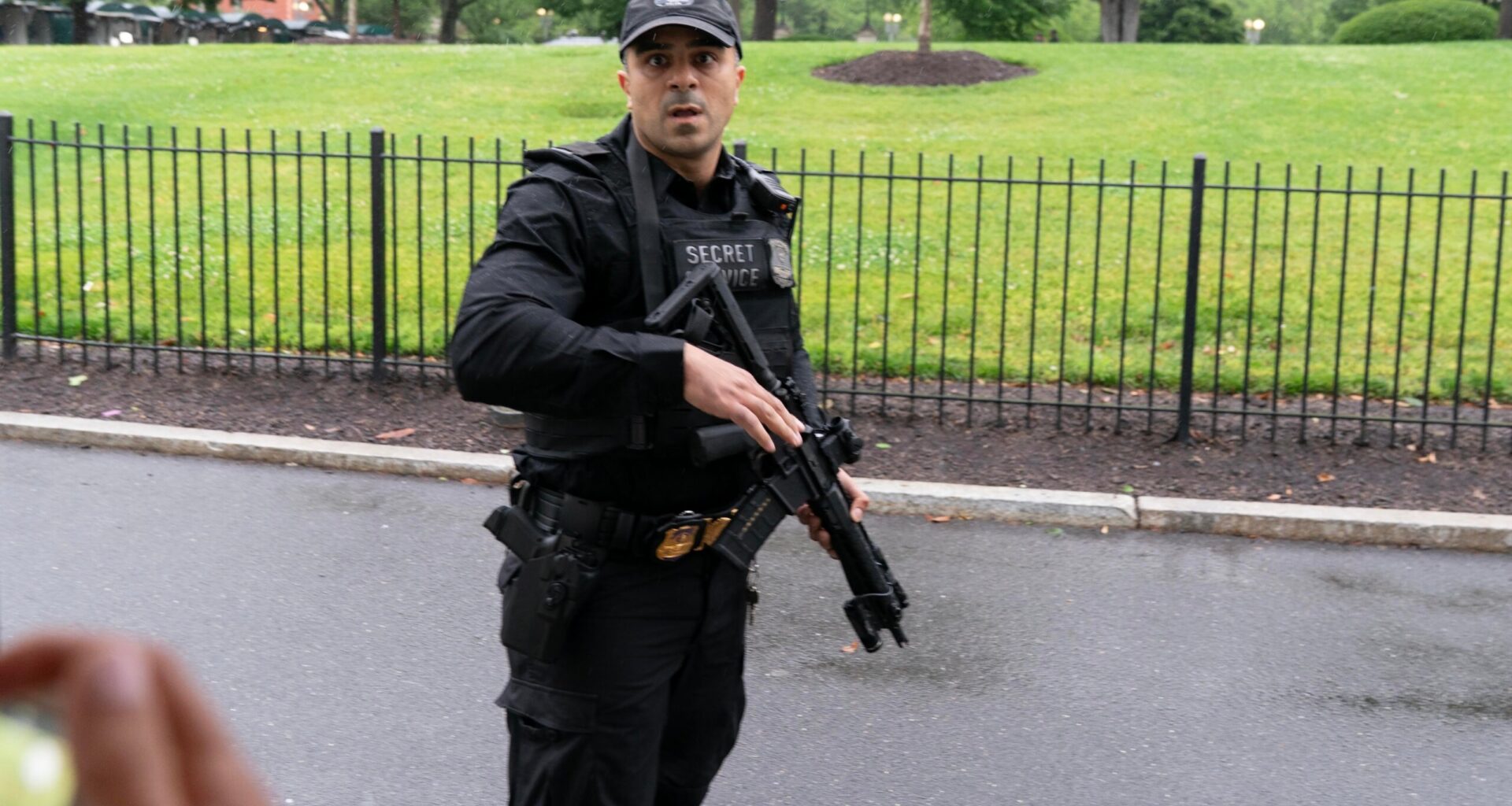 Suspect dead after opening fire near White House security checkpoint, Secret Service says