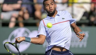 Arthur Fils in action ahead of the ATP Monte Carlo Masters.