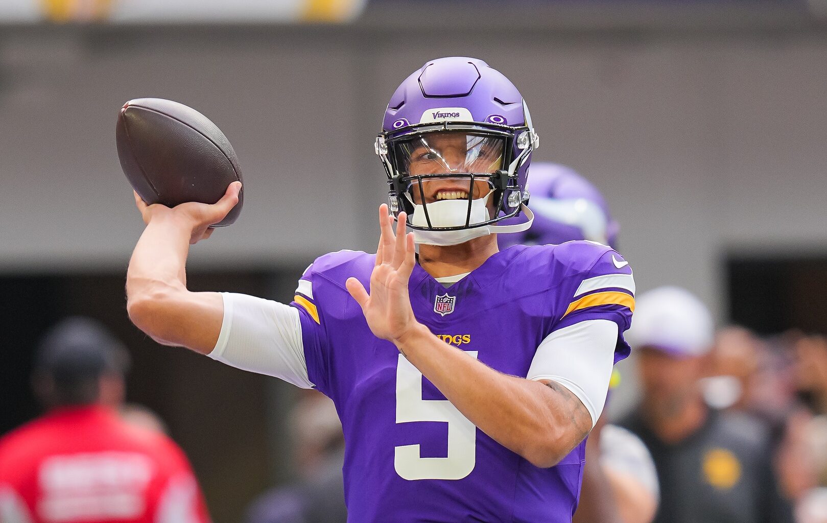 Packers Cut QB Desmond Ridder