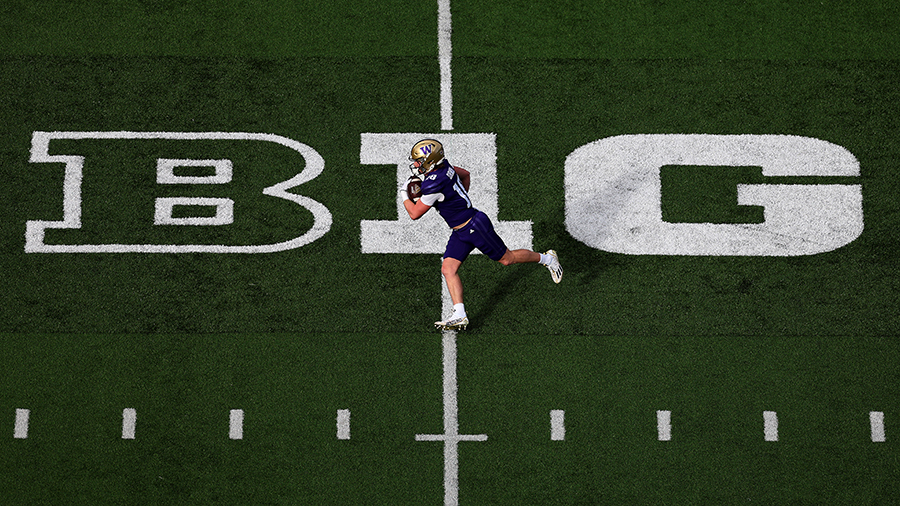 UW Huskies football Big Ten logo 2024...