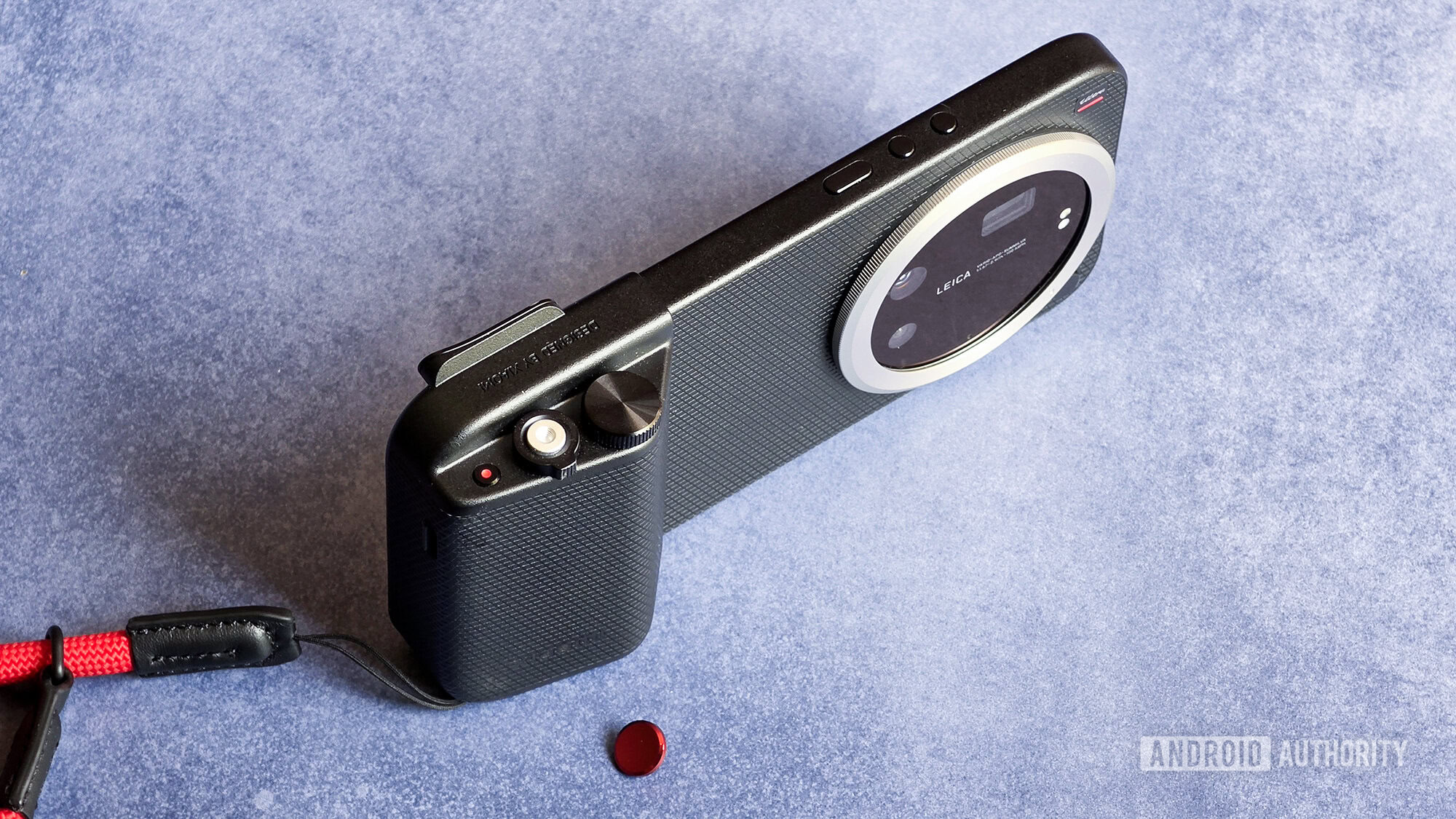 Xiaomi 17 Ultra camera photography kit side