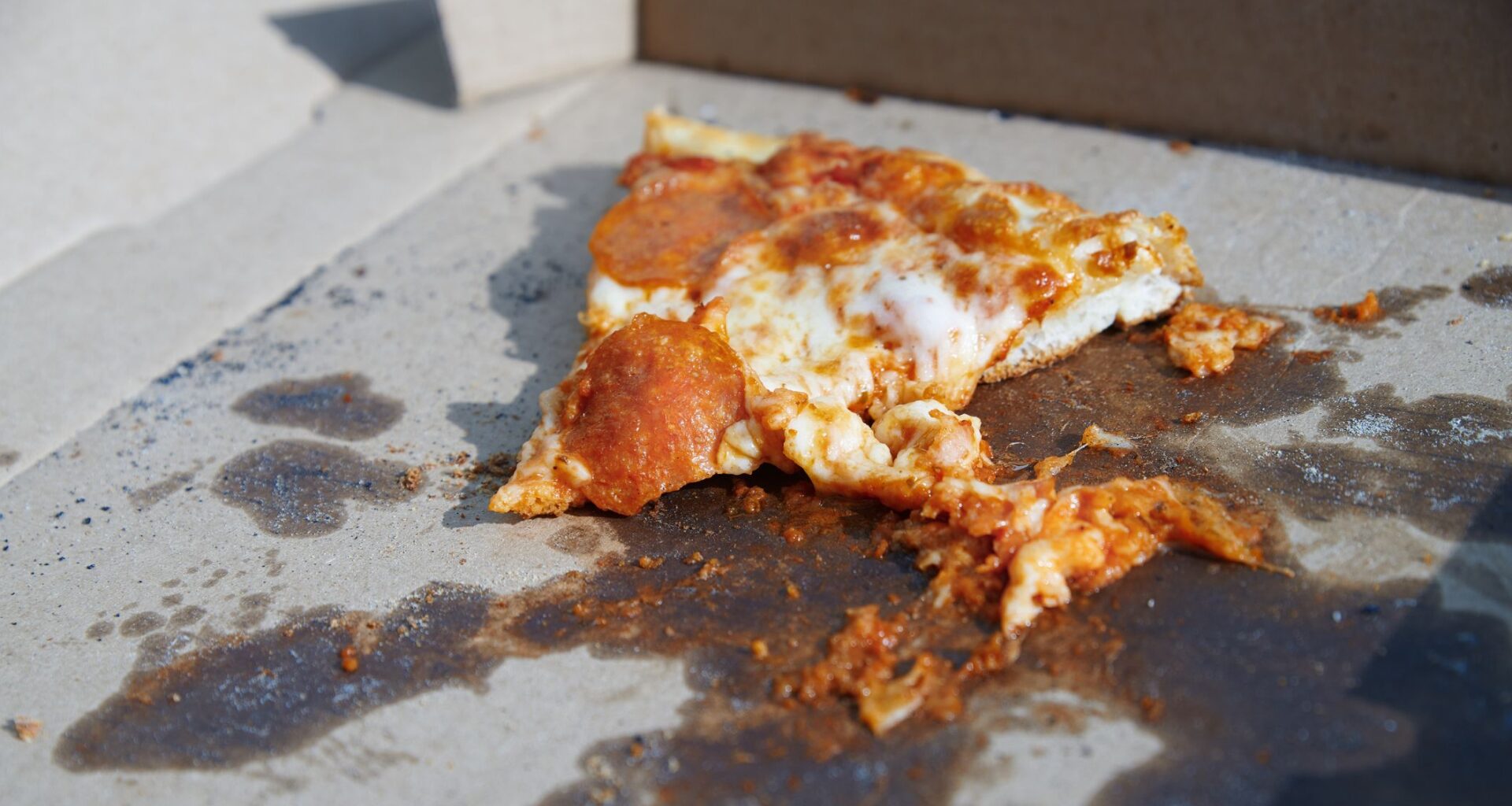 Pizza Hut's AI delivery system cooks up $100 million franchisee lawsuit — deliveries allegedly shot from under 30 minutes to over 45 under new system