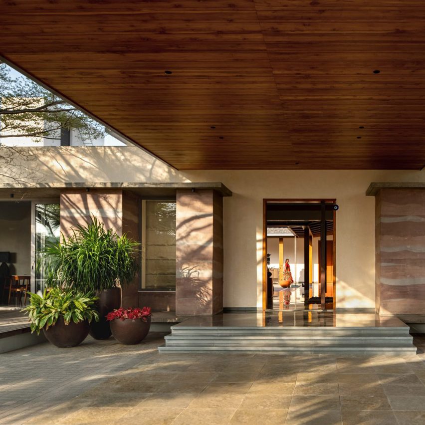 Rammed-earth house in India