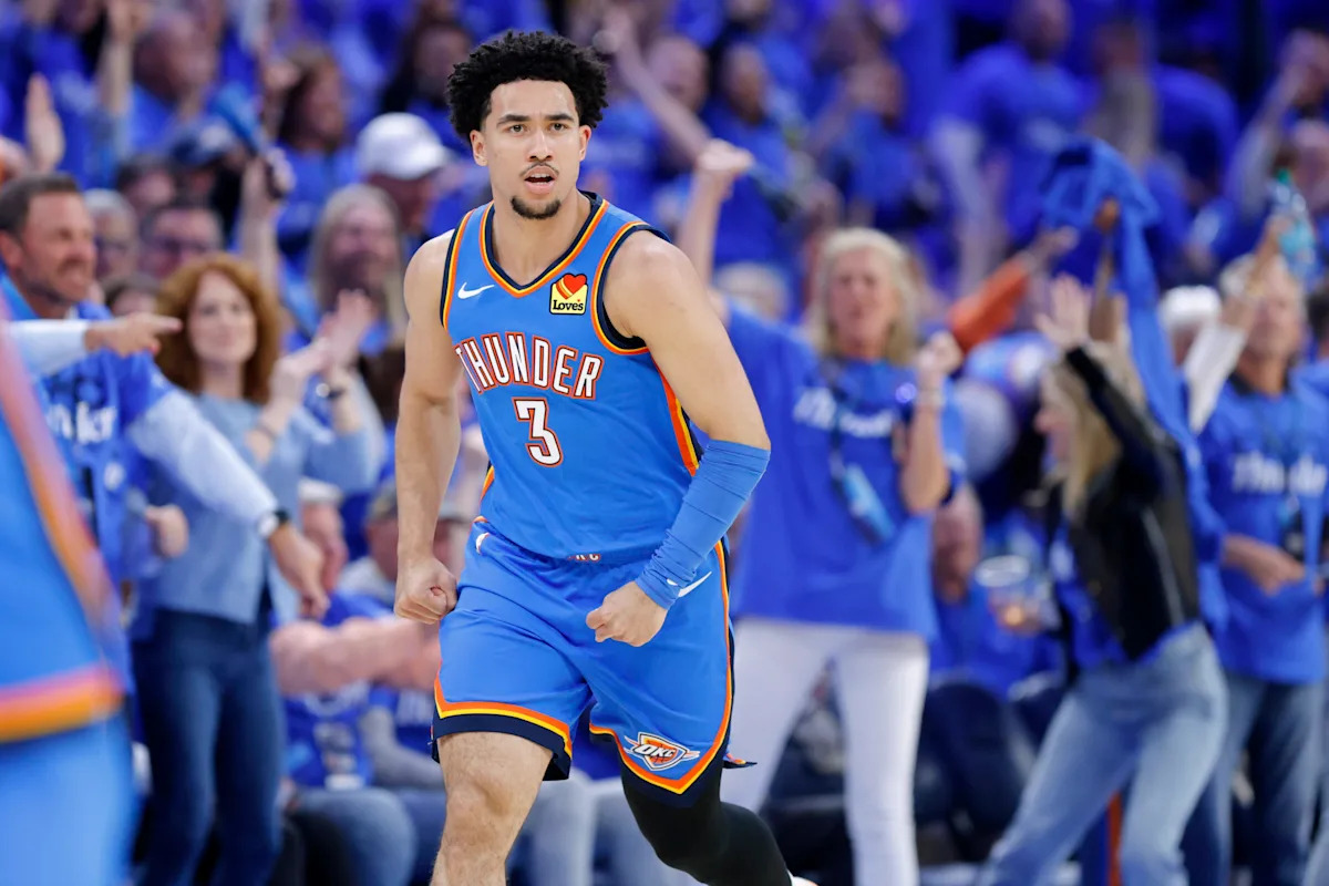 Where can i watch the Lakers game tonight? What channel are Thunder on