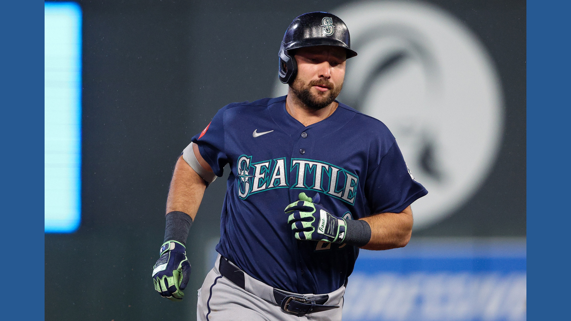 Cal Raleigh scratched late from Mariners lineup