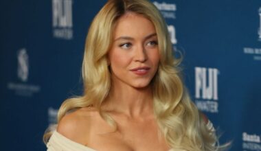 Sydney Sweeney’s Plunging Sheer VS Corset Top Is So Cassie in ‘Euphoria’